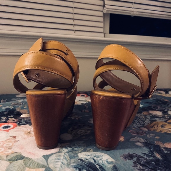 Tory Burch Almita wedge sandal - Picture 3 of 7